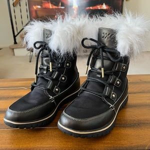 Sorel Women’s Tivoli Snow Boot